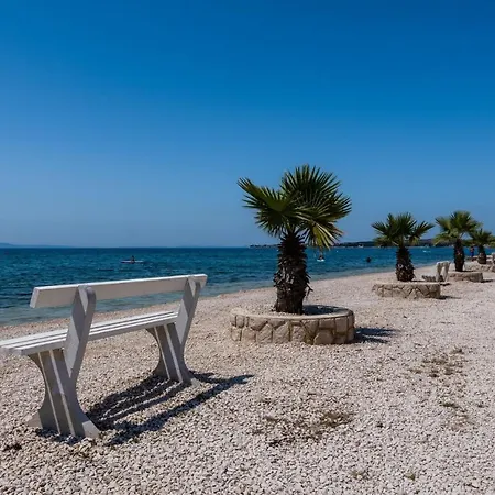 Apartment By The Sea - 21489 Vir