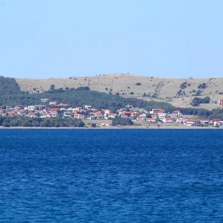 Apartment By The Sea - 21489